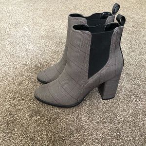 Brand new heeled booties